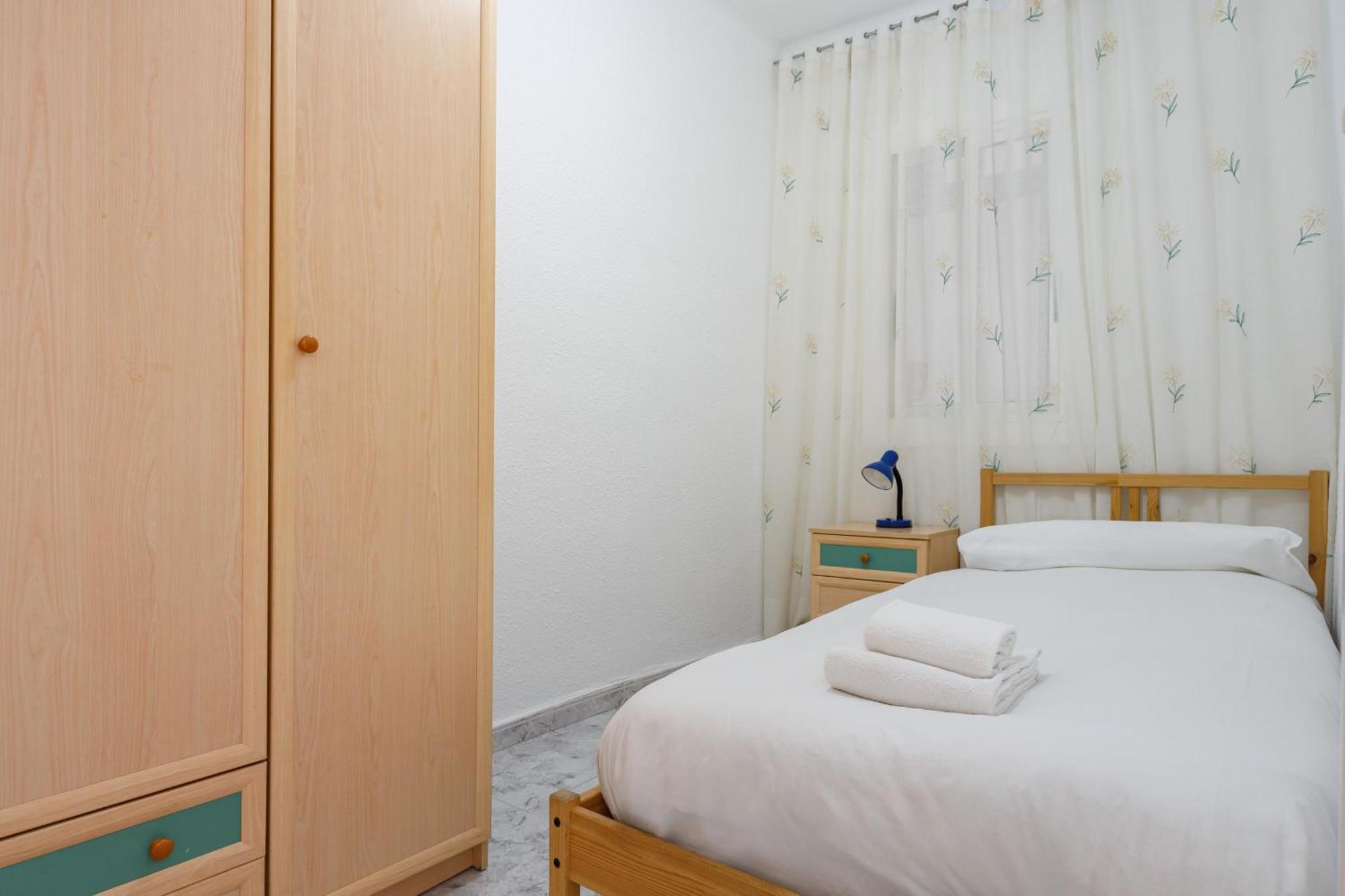 Besos - Bright Apartment Close To Congress & Port Sant Adria de Besos Exteriér fotografie
