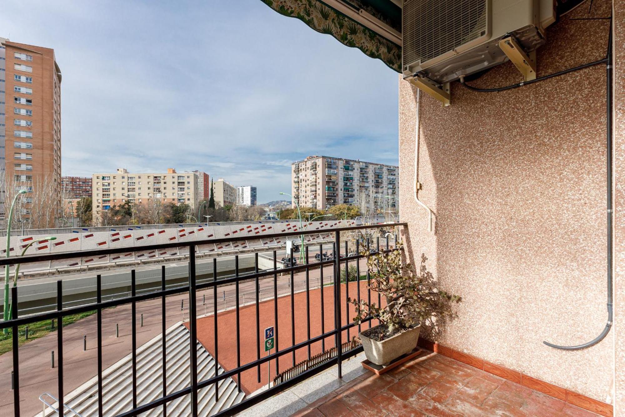 Besos - Bright Apartment Close To Congress & Port Sant Adria de Besos Exteriér fotografie